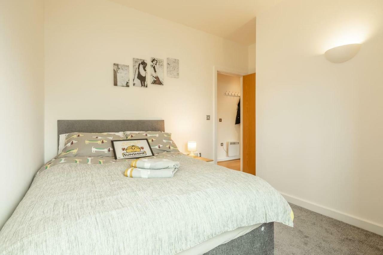 Central Bedford: Two Bedrooms, Breakfast Basket Zewnętrze zdjęcie